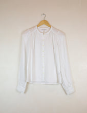 Load image into Gallery viewer, NYGARDSANNA raw neck edge shirt