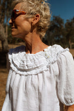 Load image into Gallery viewer, NYGARDSANNA - ruffle top